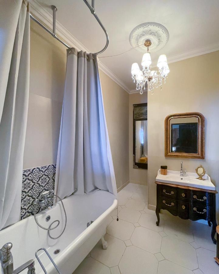 Le 215 Gambetta Boutique Hotel En Provence Cavaillon Buitenkant foto